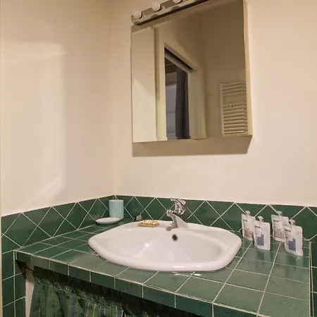 Italianway - Corso San Gottardo Apartament Mediolan